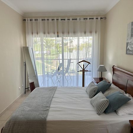 Charmant Appartement A 1Km De La Plage, Avec Piscine A アルブフェイラ エクステリア 写真