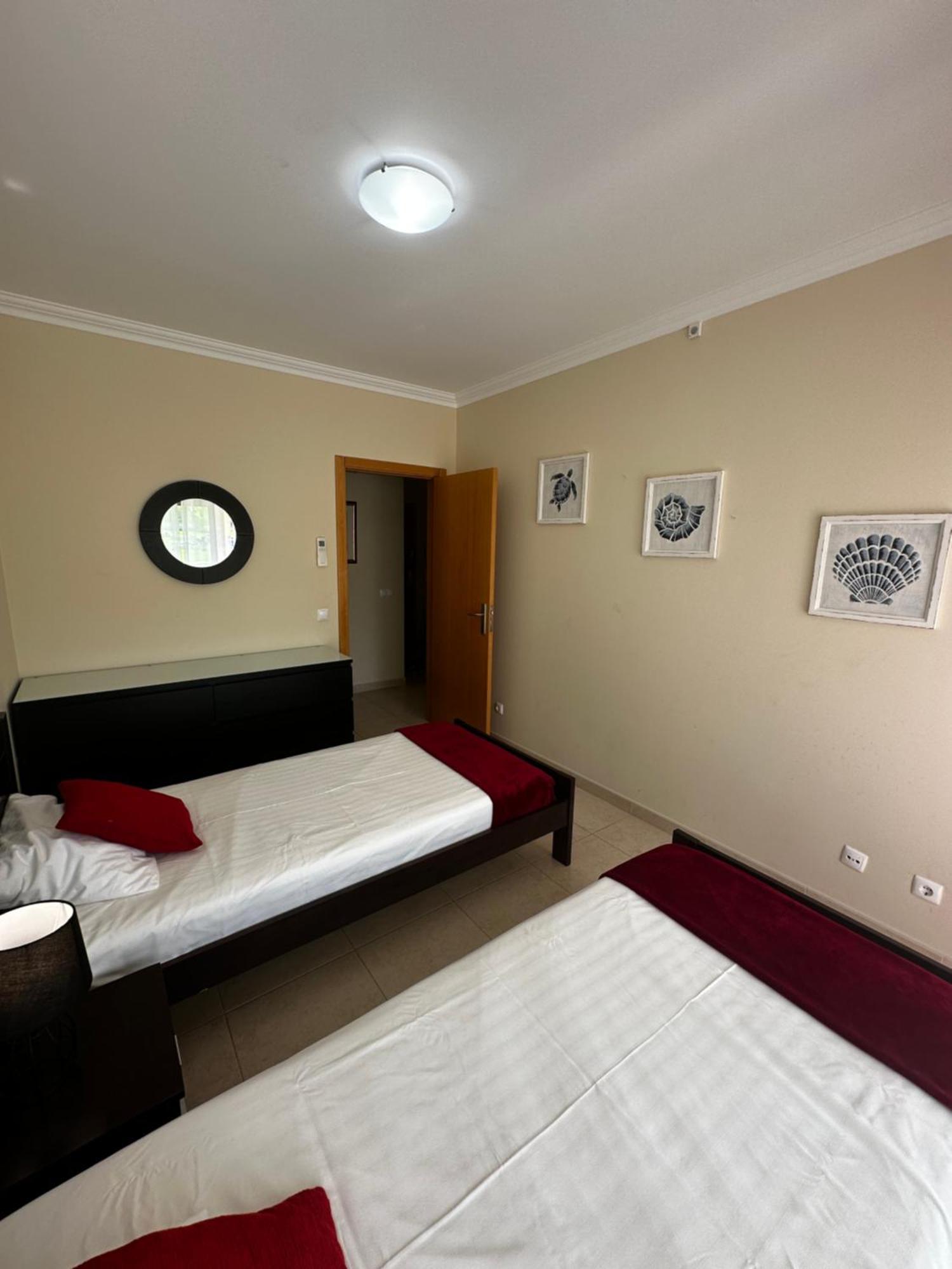 Charmant Appartement A 1Km De La Plage, Avec Piscine A アルブフェイラ エクステリア 写真
